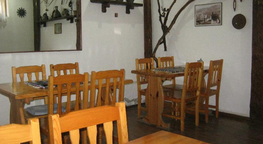 Hostel Bimbo Skopje Restaurang bild