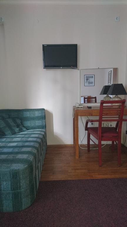 Hostel Bimbo Skopje Exteriör bild