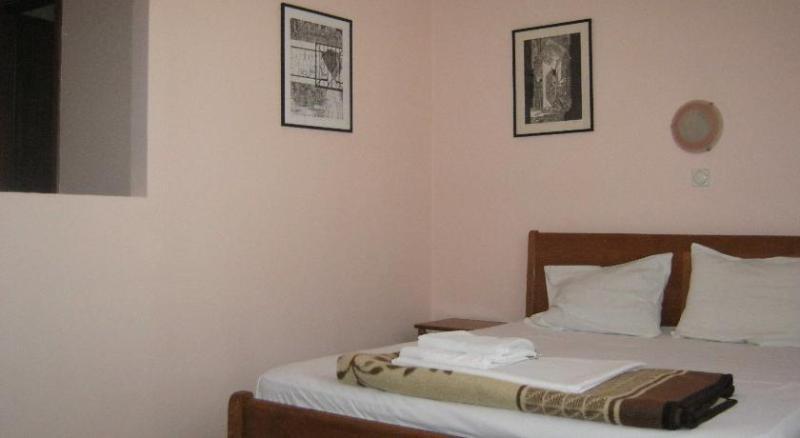 Hostel Bimbo Skopje Exteriör bild